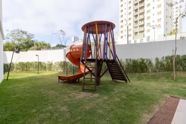 Imagem Vende-se excelente apto para moradia ou investimento, vista livre, em região privilegiada do Butantã!