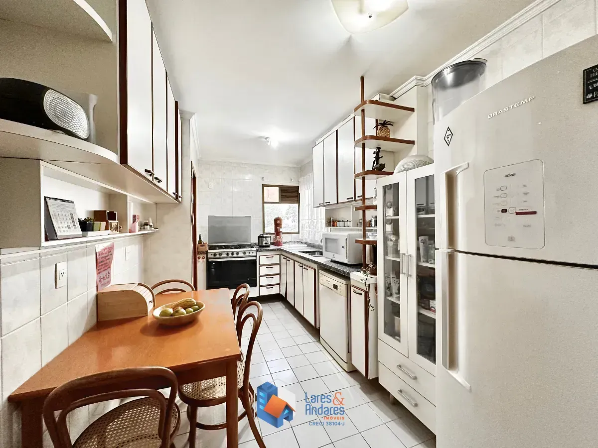Imagem Apartamento para venda em Liberdade com 3 quartos, sendo 1 suíte, 133m²