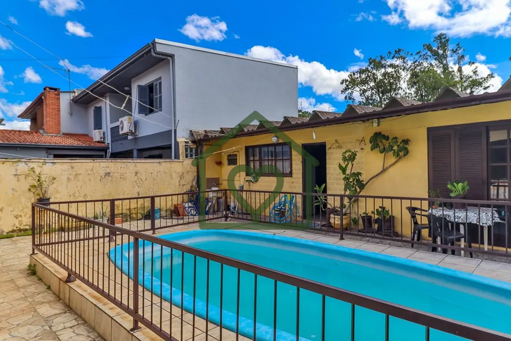 Imagem Casa a venda no Parque Santa Fé, Zona Norte de Porto Alegre/RS.
Casa com 3 dormitórios amplos sent...