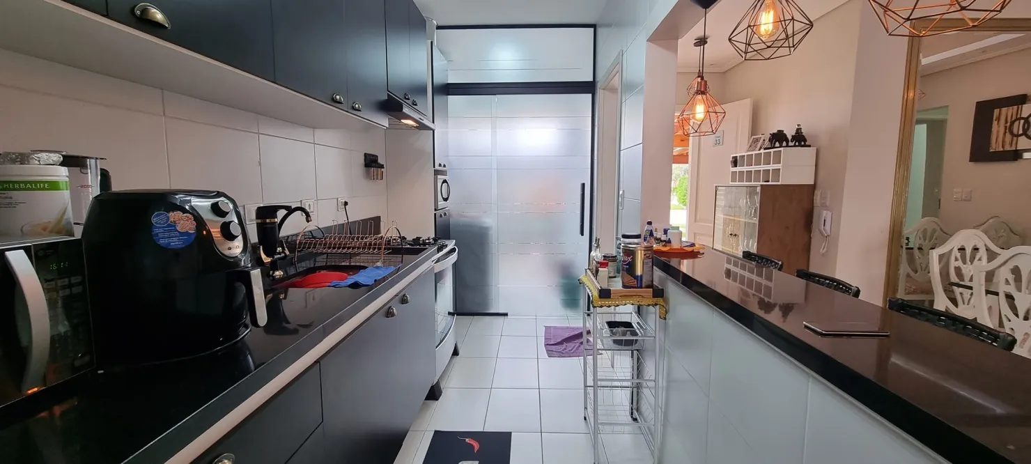 Imagem Casa Térrea à Venda no Condomínio Reserva Anauá: 3 Quartos, Suíte, 4 Vagas, Jacuzzi e Área Gourmet