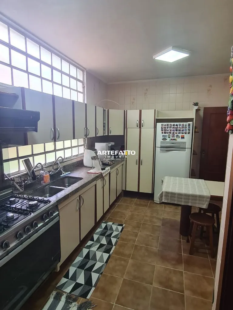 Imagem Casa à venda em Franca, Centro, com 4 quartos, 282m2