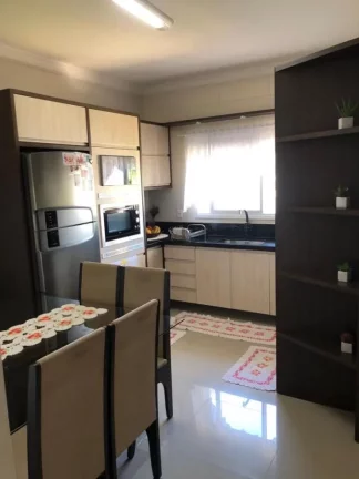 Imagem Casa para Venda em Concórdia, Portinari, 3 dormitórios, 1 suíte, 1 banheiro, 2 vagas