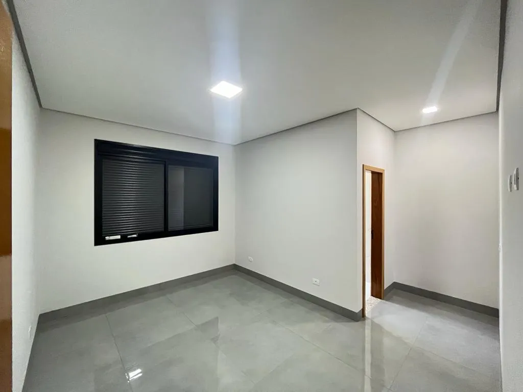 Imagem Casa 216m Umuarama-PR 135