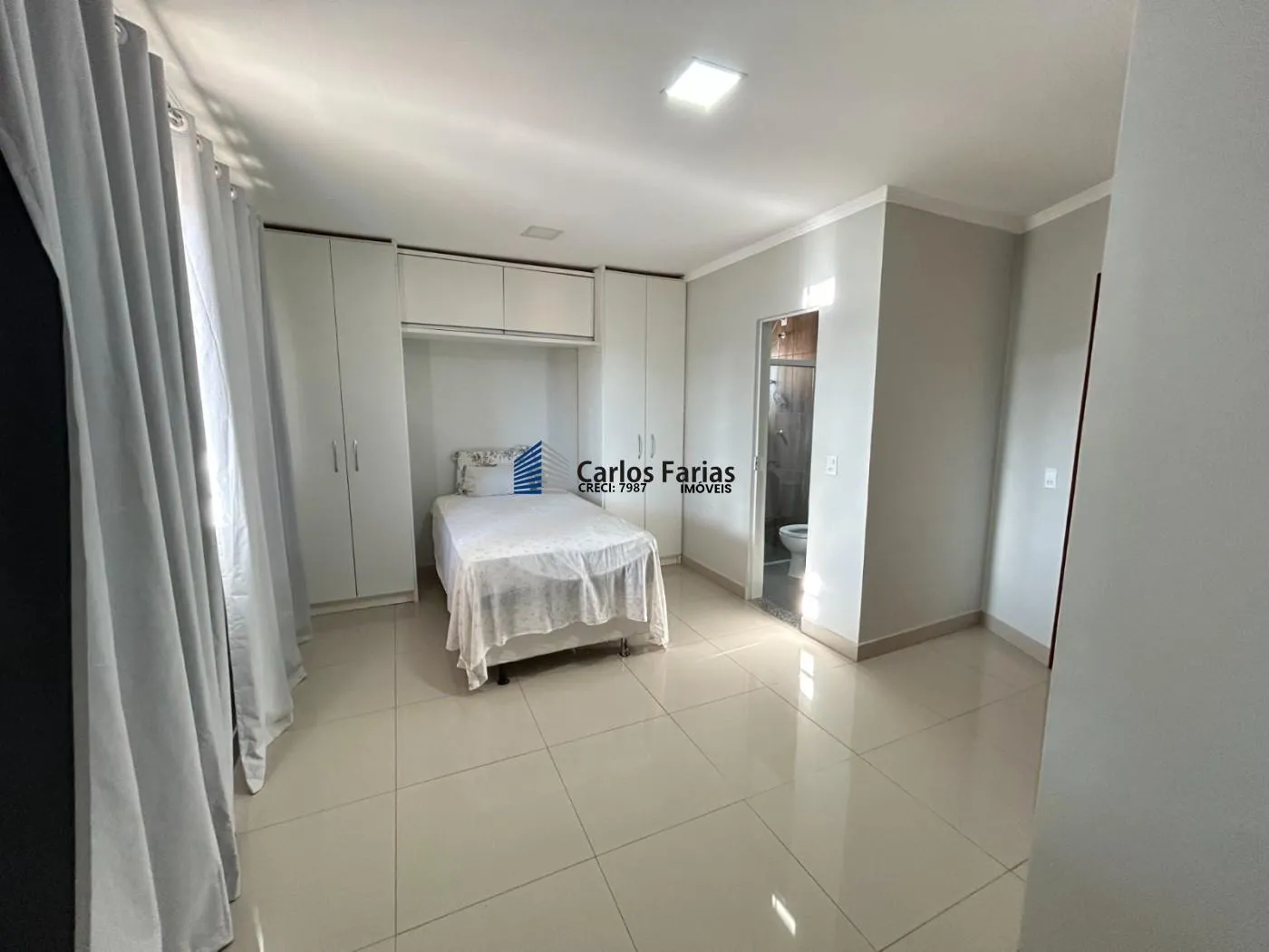 Imagem Casa em Condomínio para Venda em Brasília, Setor Habitacional Vicente Pires, 5 dormitórios, 5 suítes, 8 banheiros, 7 vagas