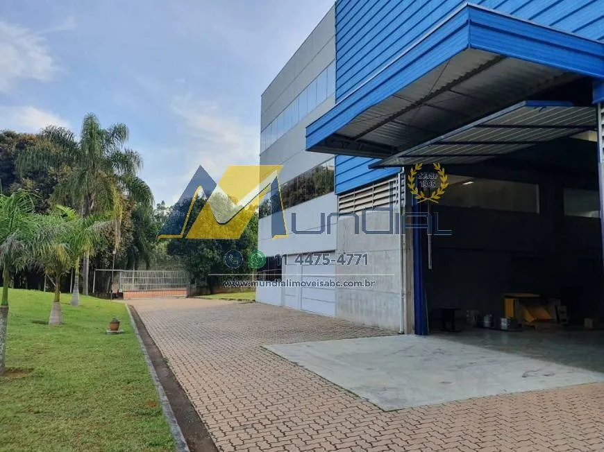Imagem Galpão para Venda com 2489m², 2 salas e 5 vagas!!!