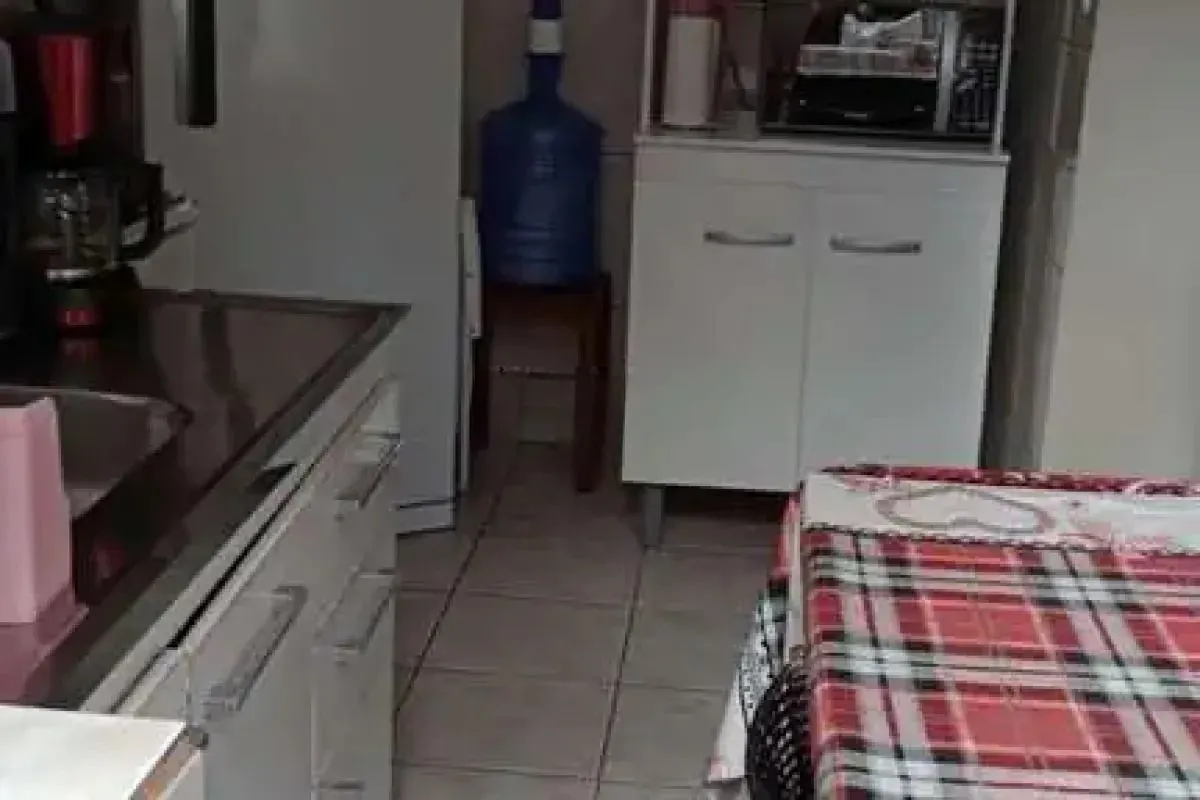 Imagem Apartamento com 2 dormitórios semimobiliado.