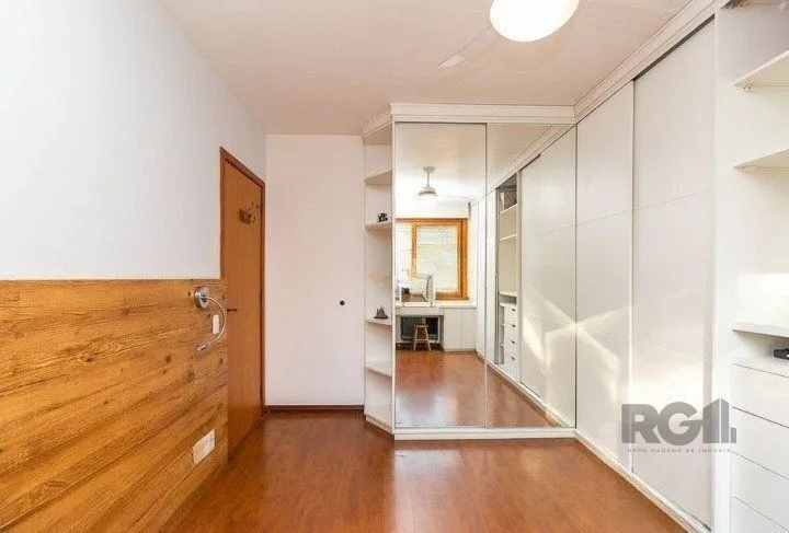 Imagem Cobertura com 2 quartos e 128m² à venda em Mont Serrat, Porto Alegre.