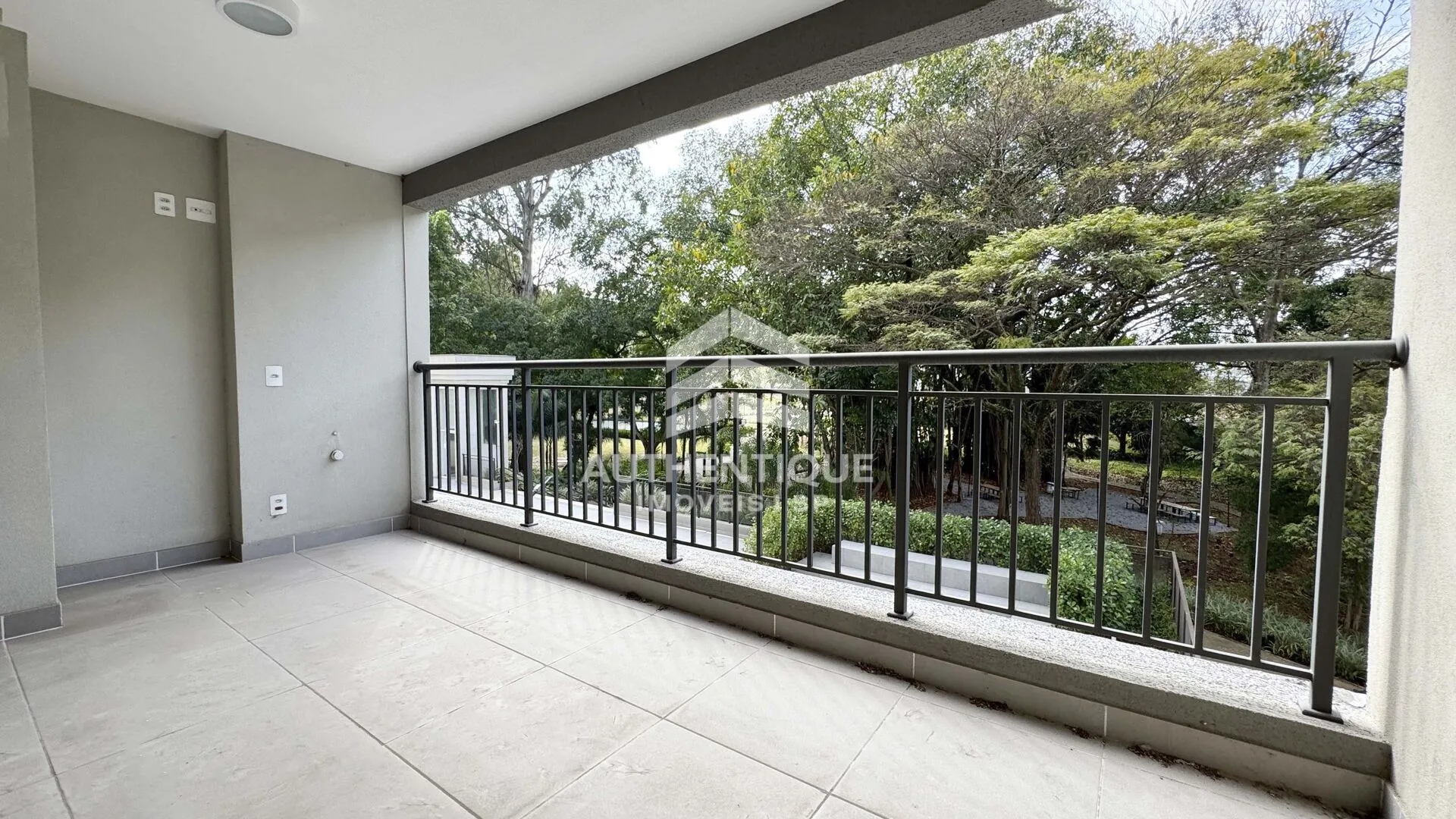 Foto do imóvel RAIZ SAO PAULO PARQUE RESORT - SANTO AMARO - Apartamento à venda em Rua Pereira Barreto