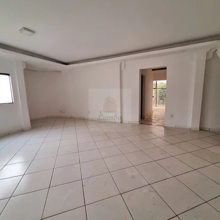 Imagem Prédio Comercial de Alto Padrão para Locação em Cuiabá-MT, Bairro Bosque da Saúde: 16 Salas, 17 Banheiros, 750m² de Área.