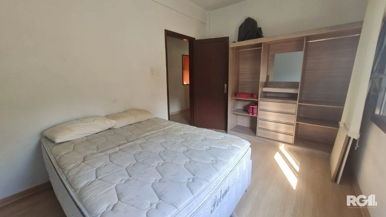 Imagem APARTAMENTO DE 2 DORMITÓRIOS AMPLO E MOBILIADO NA CIDADE BAIXA