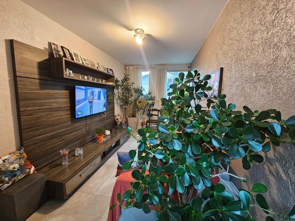 Imagem Casa em Condomínio para Venda em Teresópolis / RJ no bairro Tijuca