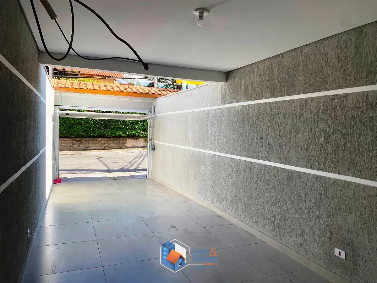 Imagem Sobrado para venda em Interlagos com 3 quartos, sendo 1 suíte, 133m²