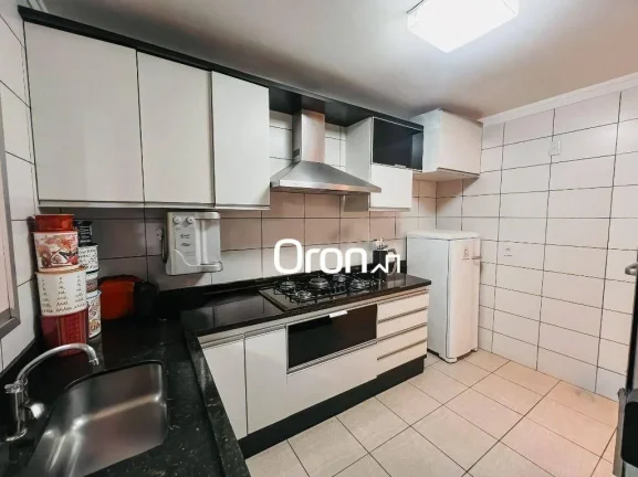Imagem Sobrado à venda, 128 m² por R$ 770.000,00 - Jardim Europa - Goiânia/GO