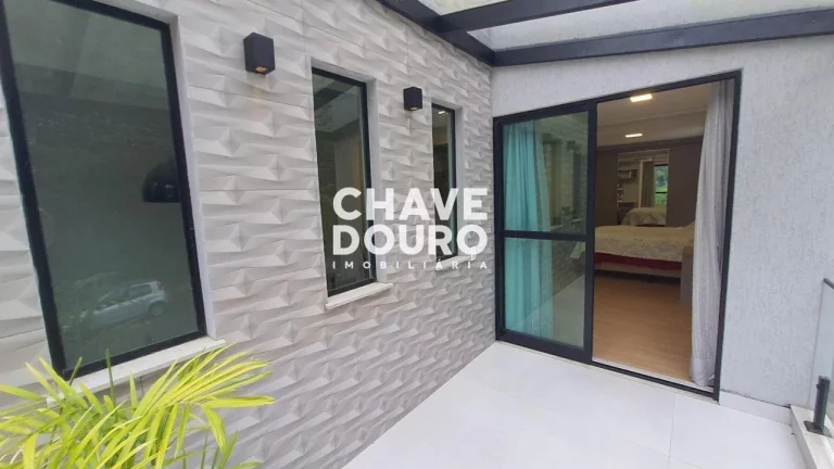 Imagem Casa moderna com 3 suítes próxima do bairro do Alto, para venda em Teresópolis RJ