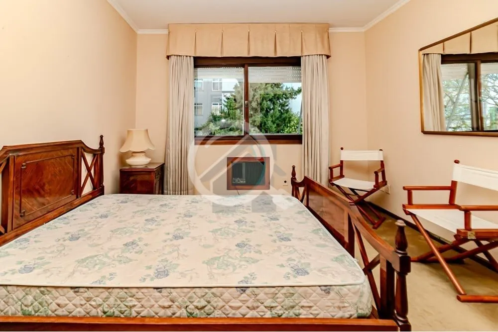 Imagem Este apartamento de 3 dormitórios, com 102m², localizado na Rua Doutor Vale, oferece um estilo de ...