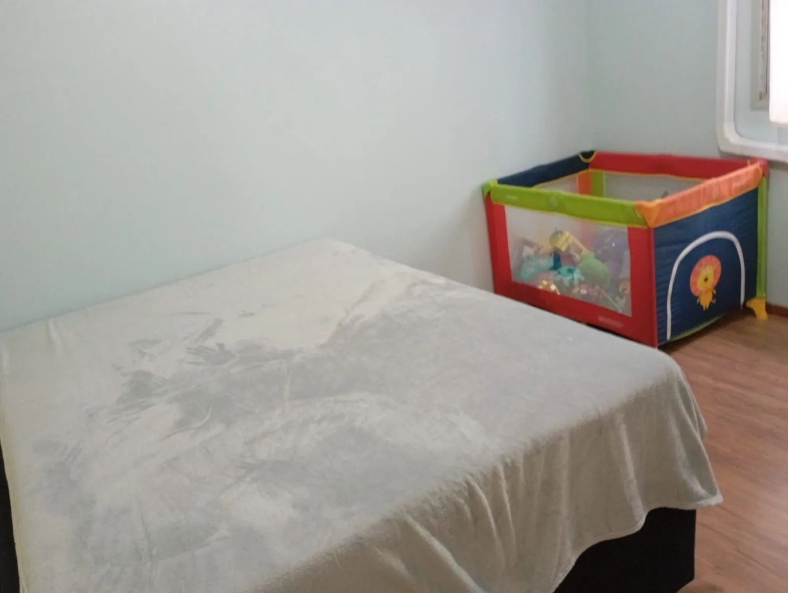 Imagem Apartamento com 02 quartos e 01 vaga coberta no Bairro Menino Deus, Porto Alegre