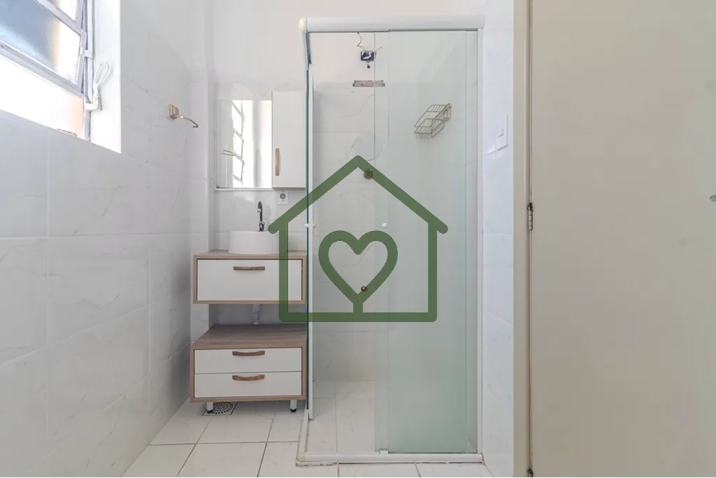 Imagem Apartamento de 3 dormitórios localizado no Centro Histórico, na Avenida Alberto Bins, 308. Imóvel...