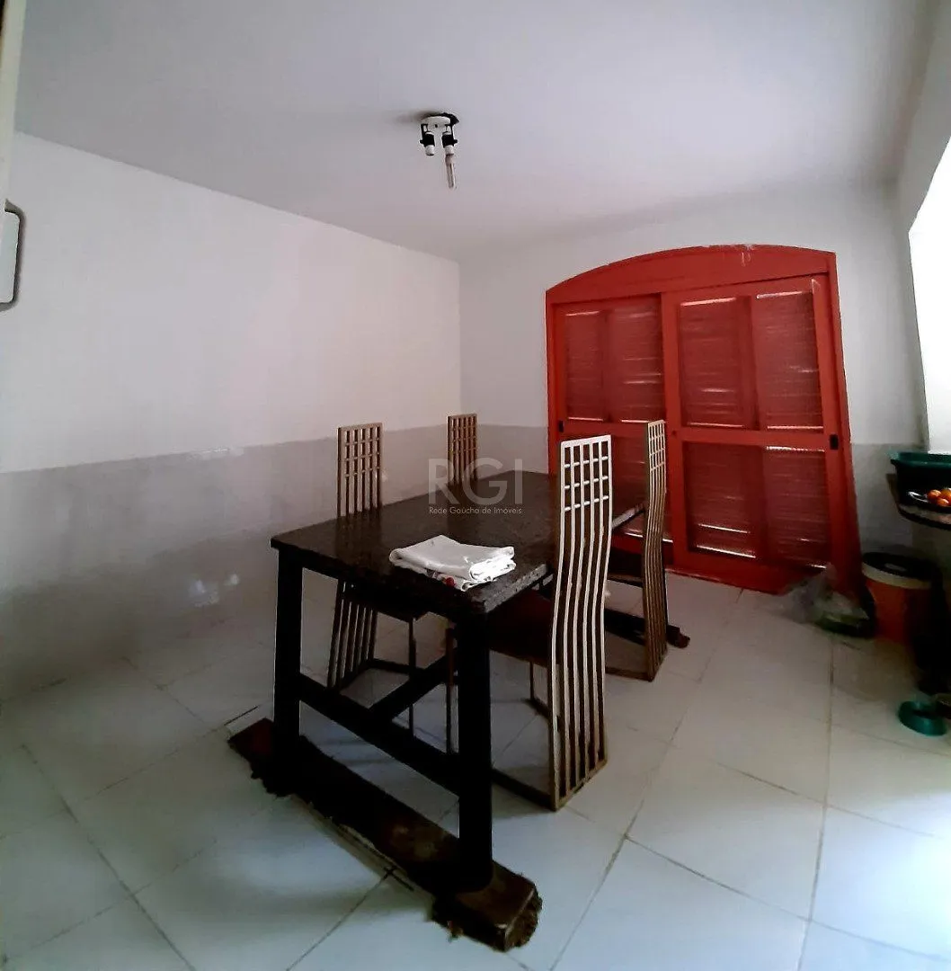 Imagem Casa para Venda - 236m², 4 dormitórios, 5 vagas - Vila São José
