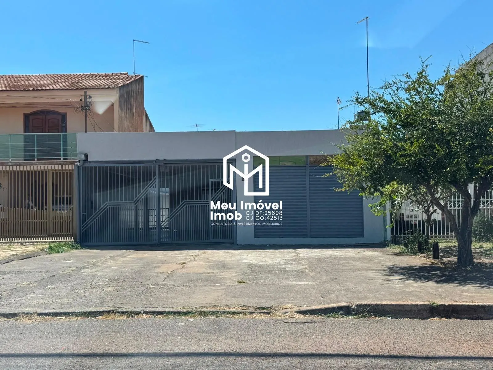 Imagem Casa 6 Quartos 1 Vaga 300m² Reformada Taguatinga/DF