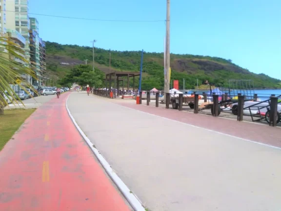 Imagem Apartamento Para Alugar Temporada De Frente Para O Mar Linda Vista da Praia Edifício Omar Prata Avenida Beira Mar Praia do Morro Guarapari Localizado