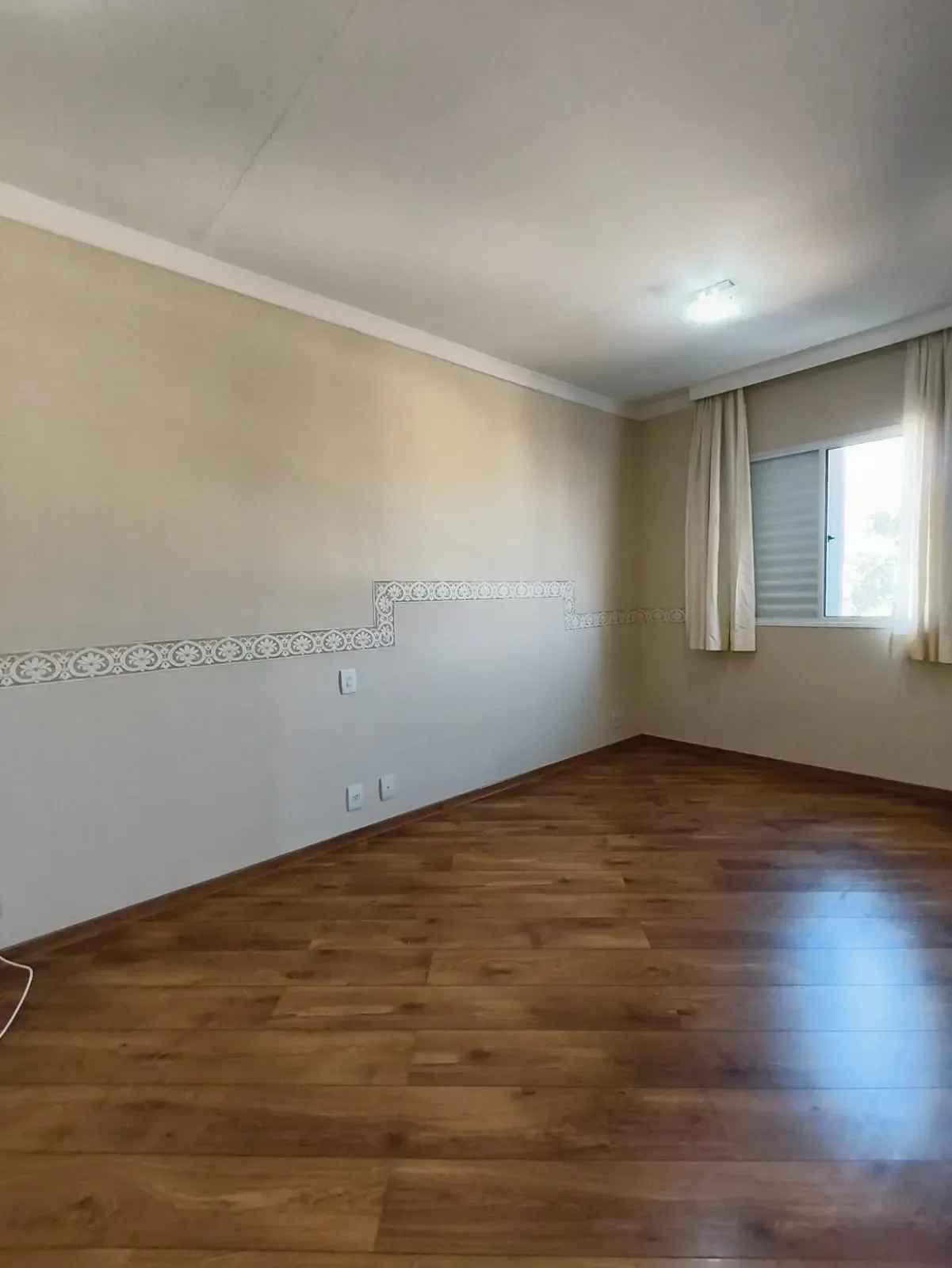 Imagem Casa de Condomínio com 4 Quartos para Alugar, 120 m² em Jardim Shangai - Jundiaí