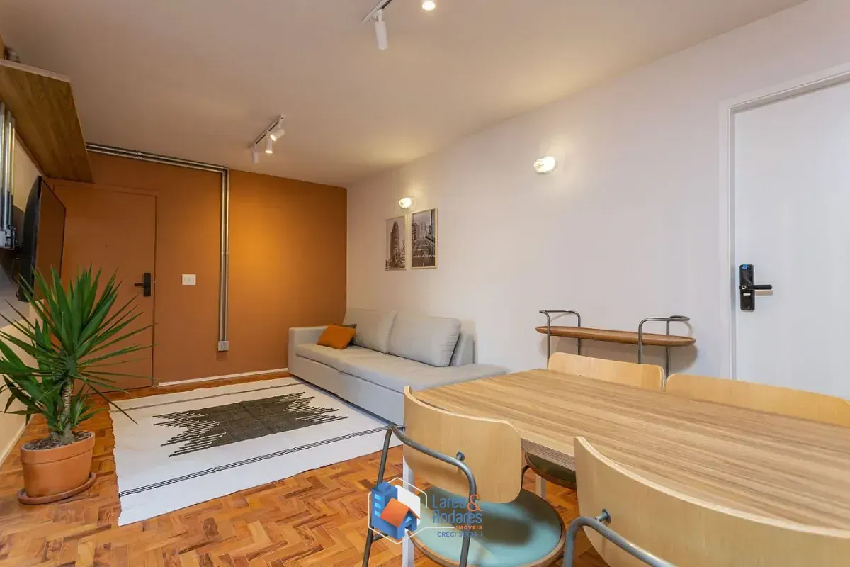 Imagem Apartamento para venda em Pinheiros com 4 quartos, sendo 1 suíte, 135m²