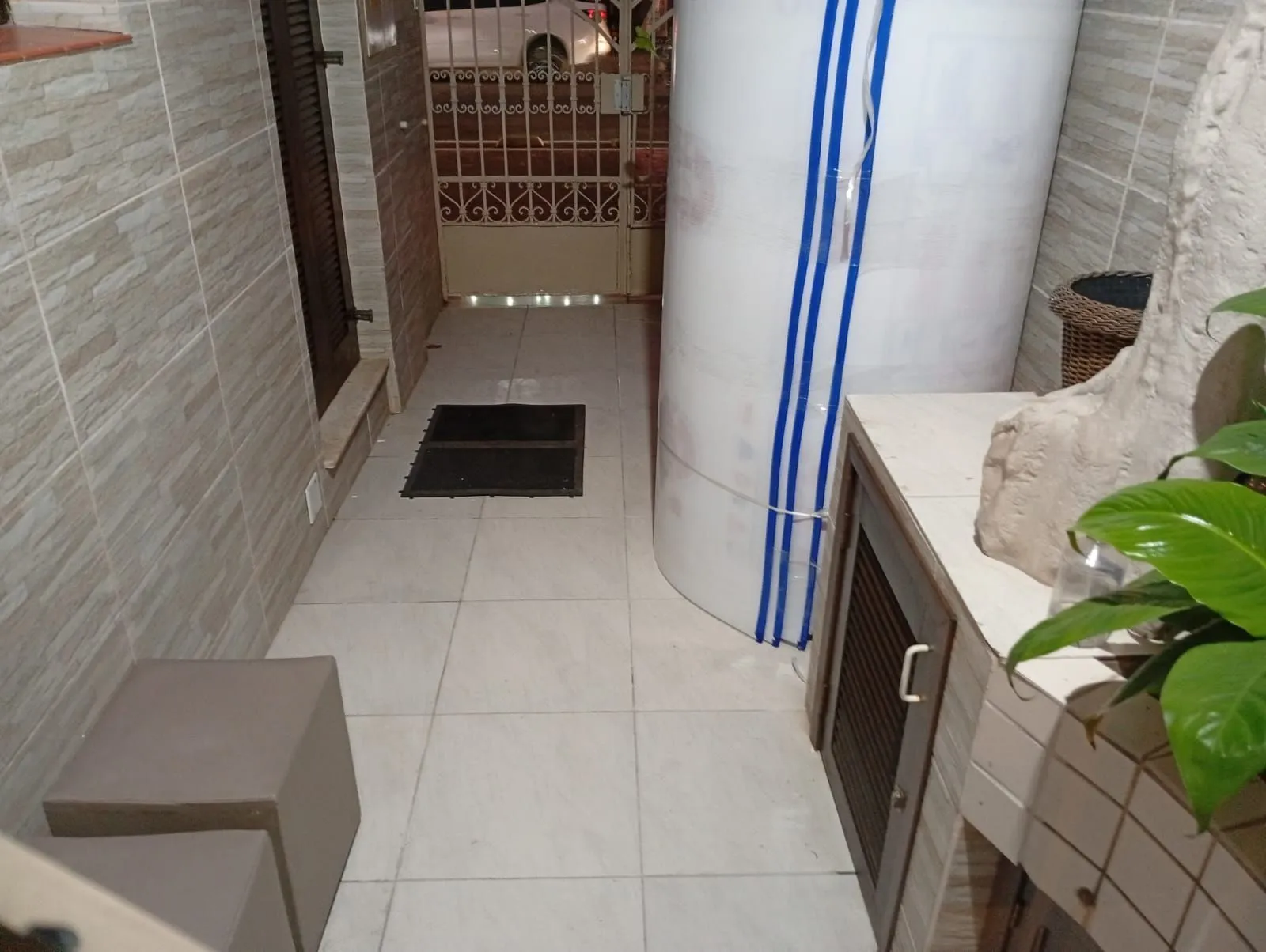 Imagem Casa com 5 quartos , 7 banheiros e pátio!