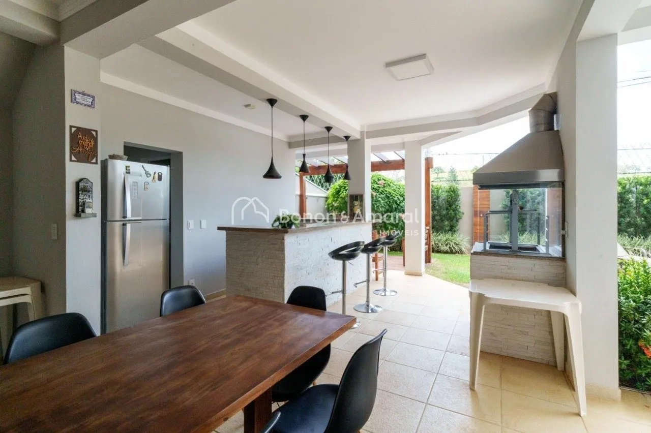 Imagem Linda casa em condomínio, próxima às principais rodovias!