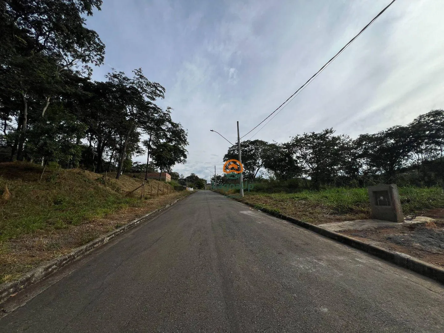 Imagem Terreno à venda, 1000 m² por R$ 280.000 - Condomínio Versailles Ville de France - Lagoa Santa/MG