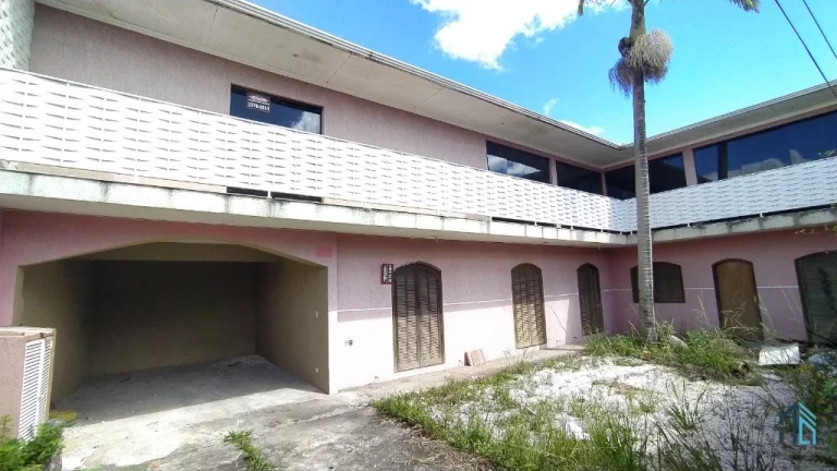 Imagem (PERMUTA) Casa a venda 04 quartos c/suítes, no Sitio Cercado em Curitiba Pr