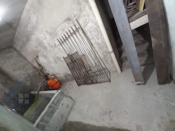 Imagem ACEITA TROCA PERMUTA!! Casa de 3 dormitórios sendo 1 suíte, 4 banheiros, 4 vagas, com 327m² em Taboão, São Bernardo do Campo