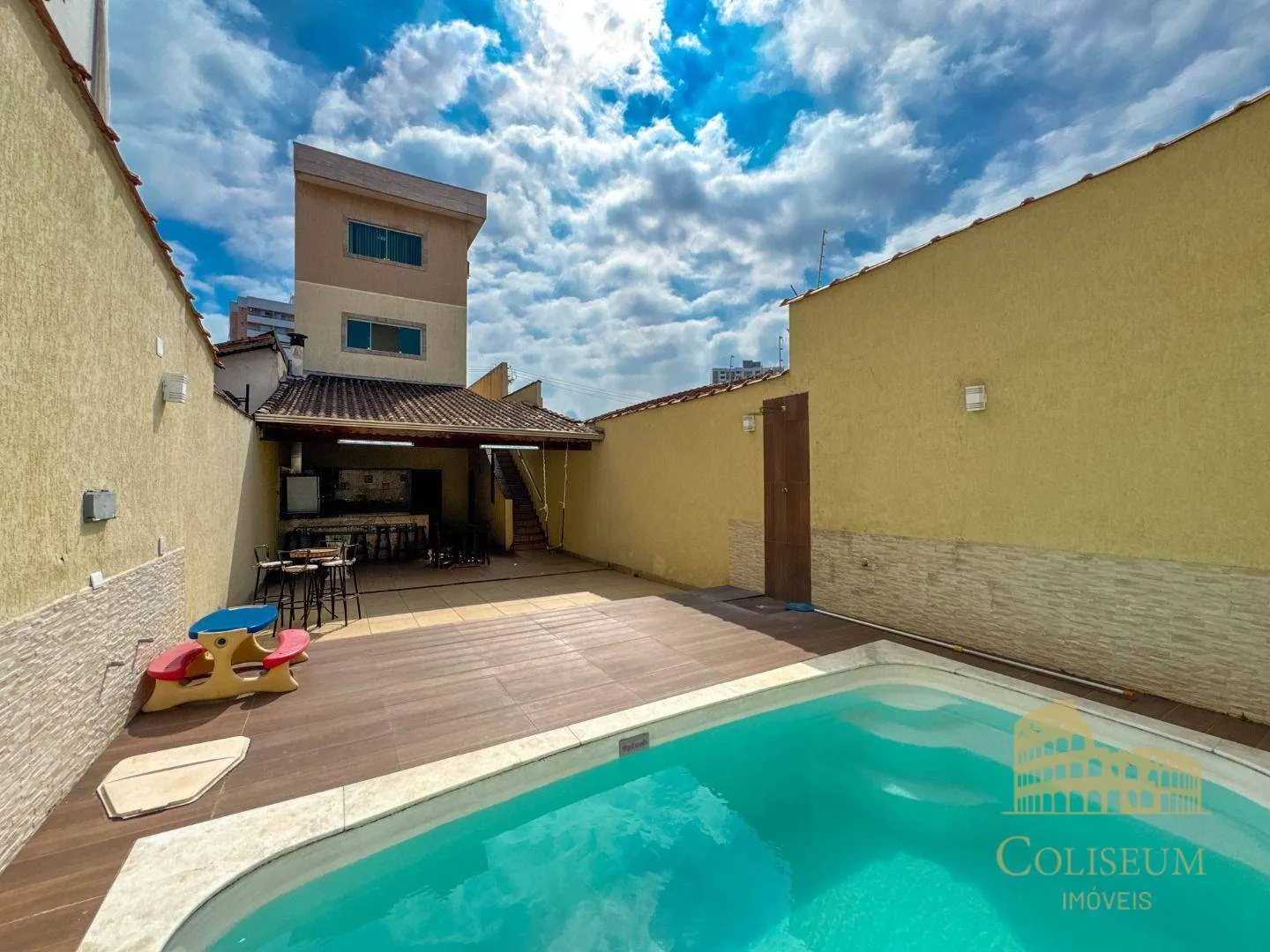 Foto do imóvel Sobrado à venda, 451 m² por R$ 1.790.000,00 - Boqueirão - Praia Grande/SP