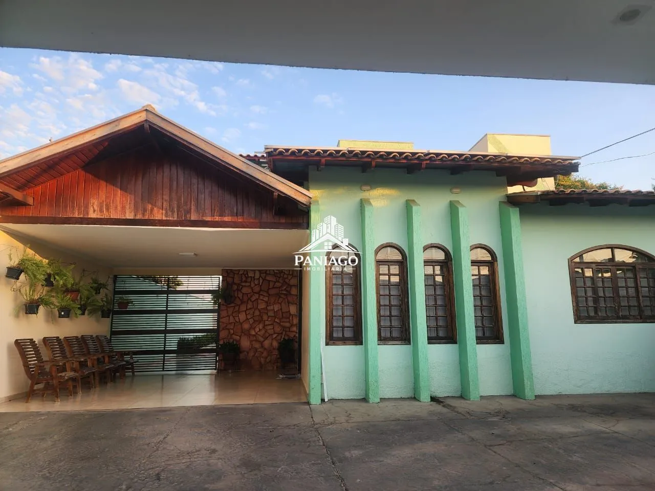 Imagem CASA COM 2/4 SENDO UMA SUITE NO BAIRRO CRISTO REI VG