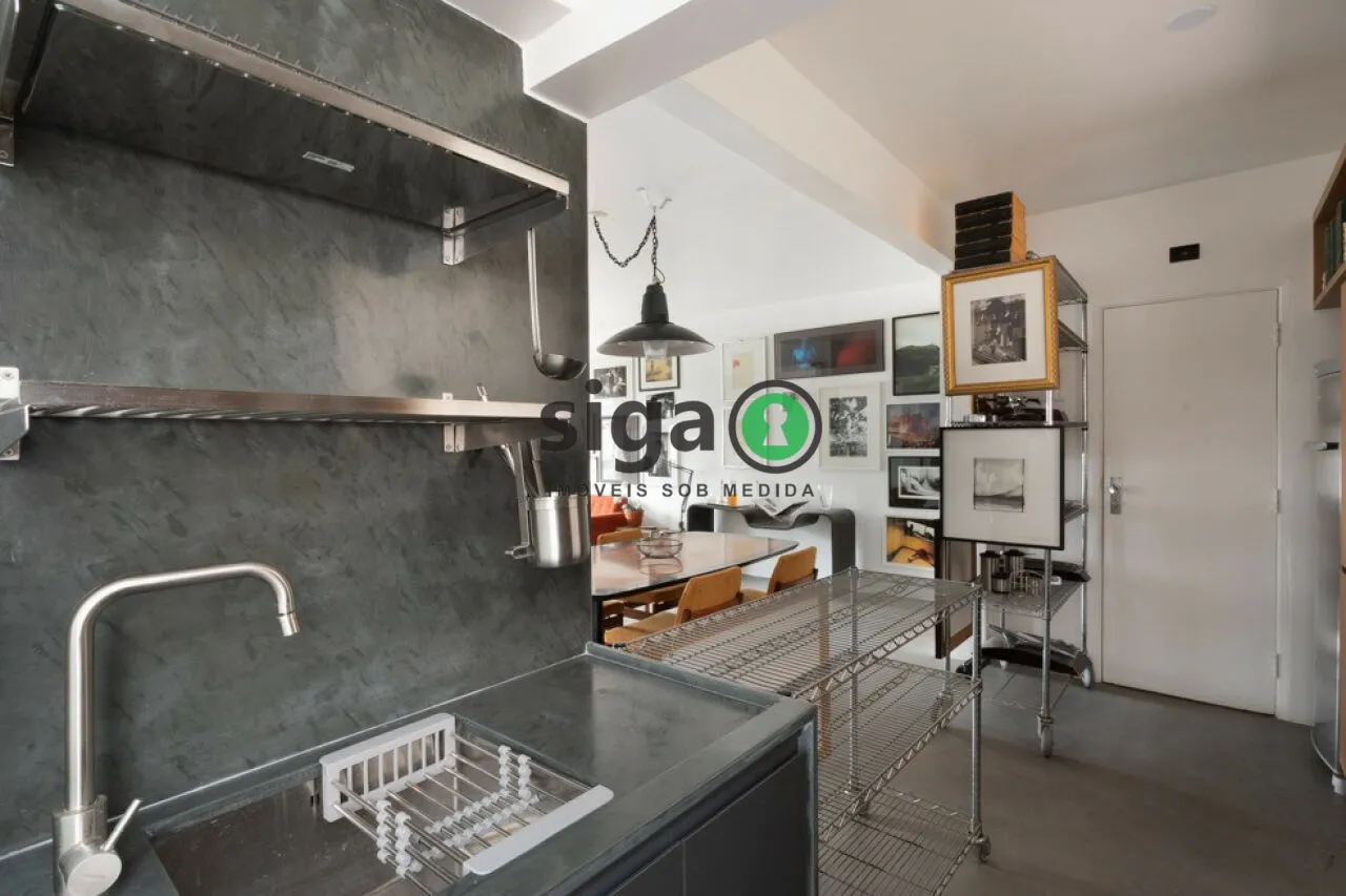 Imagem Apartamento reformado no Condomínio Indianópolis e Petrópolis com suíte.
