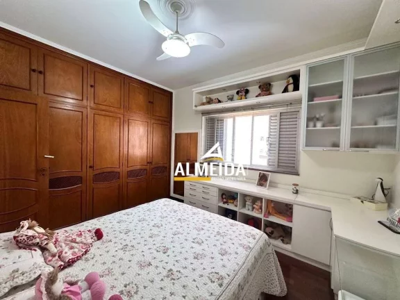 Imagem Casa com 3 dormitórios à venda, 334 m² por R$ 1.200.000,00 - Jardim São Paulo - Rio Claro/SP