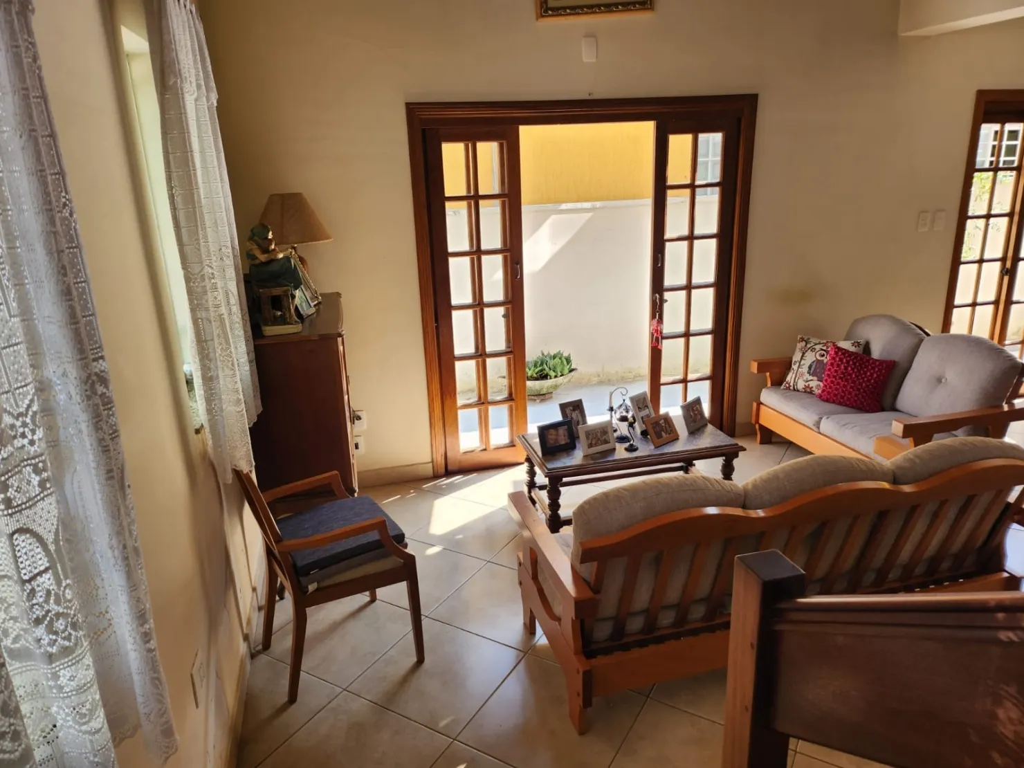 Imagem Casa à venda 4 Quartos, 1 Suite, 1 Vaga, 270M², Santana, Pindamonhangaba - SP