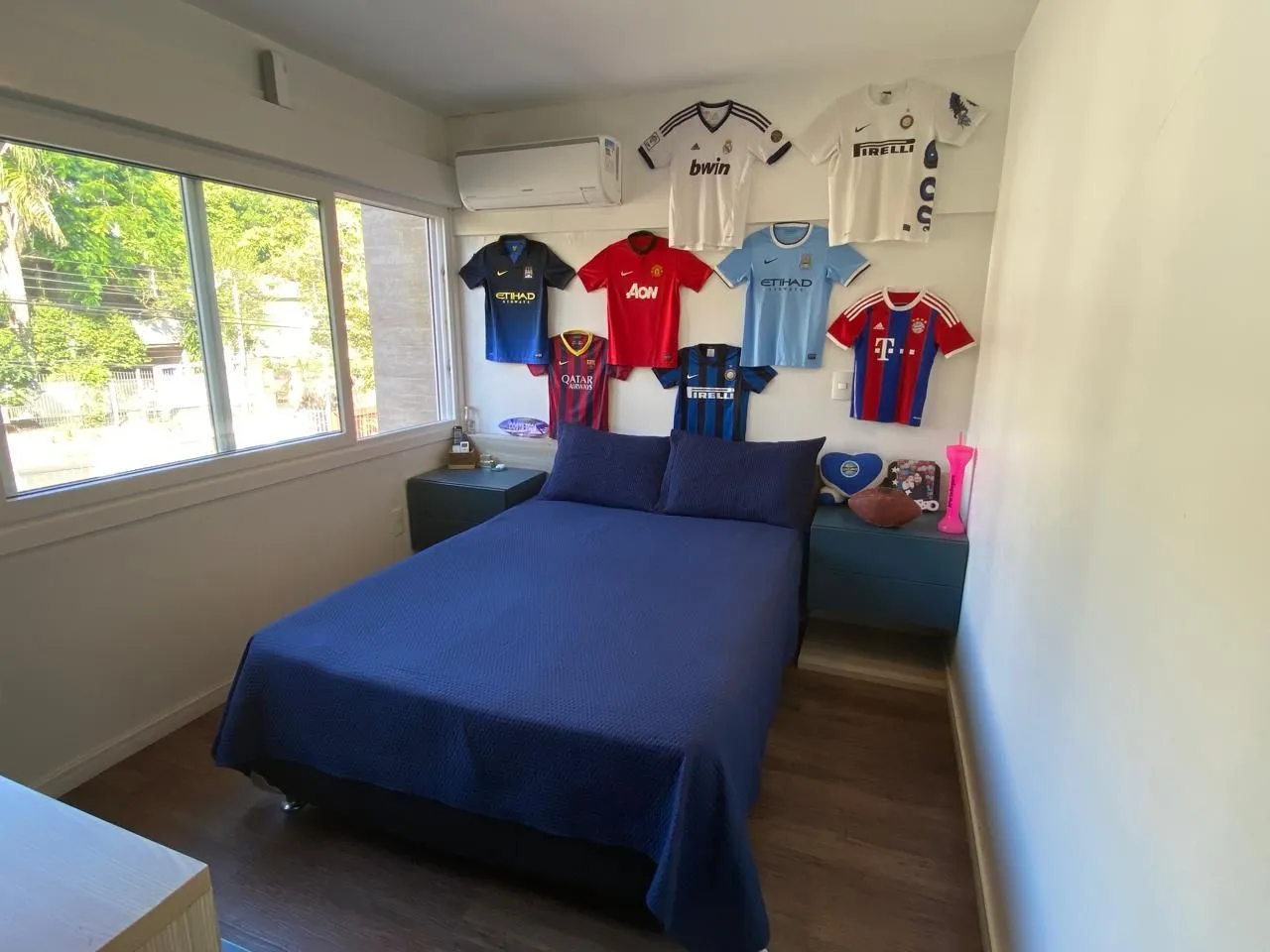 Imagem Casa em Ipanema com 4 Dormitórios sendo 3 Suíte