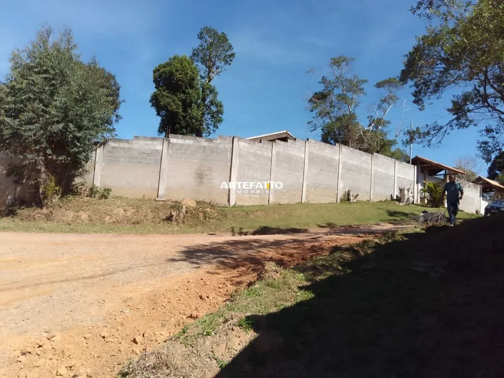 Imagem Sitio com Piscina - Todo Murado
