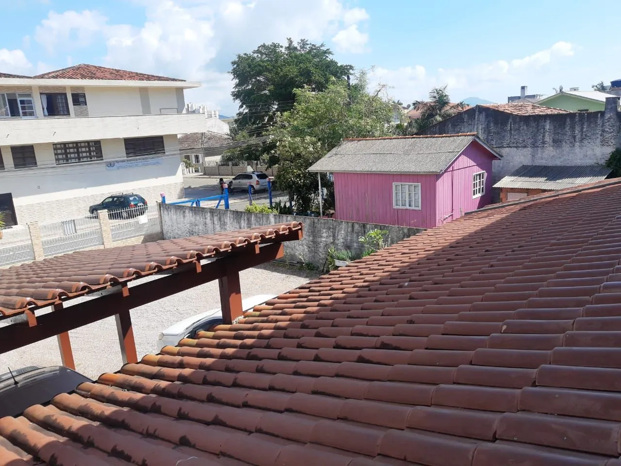 Imagem Grande Oportunidade - Casa Ampla e Recém Reformada em Localização Privilegiada