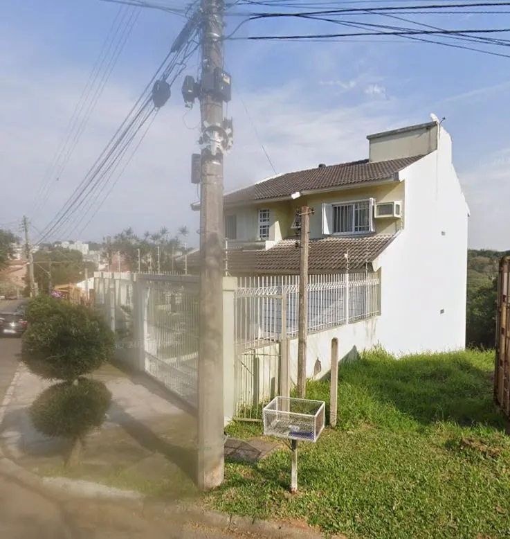 Imagem Casa sobrado no bairro Jardim Sabará de 3 dormitórios e 4 vagas