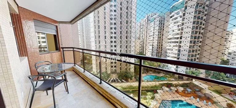 Imagem Flat disponível para venda no The Sutton House em Moema, com 120m², 3 dormitórios e 2 vagas