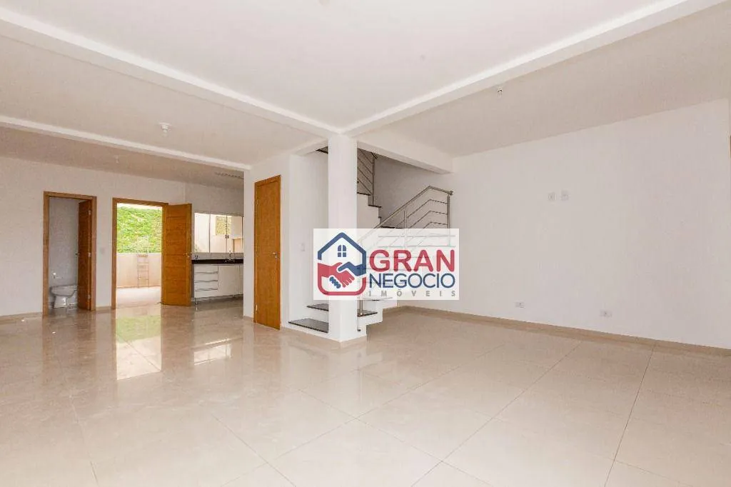 Imagem Amplo triplex no Pilarzinho