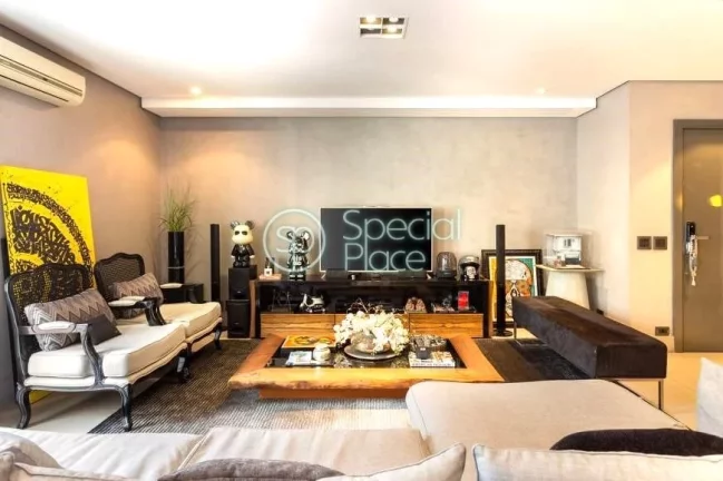 Ótimo apartamento duplex em Moema Pássaros, totalmente reformado e mobiliado. - Área: 163,00m² -...