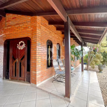 Imagem Casa com Amplo Terreno | Ilha da Figueira | 165m²