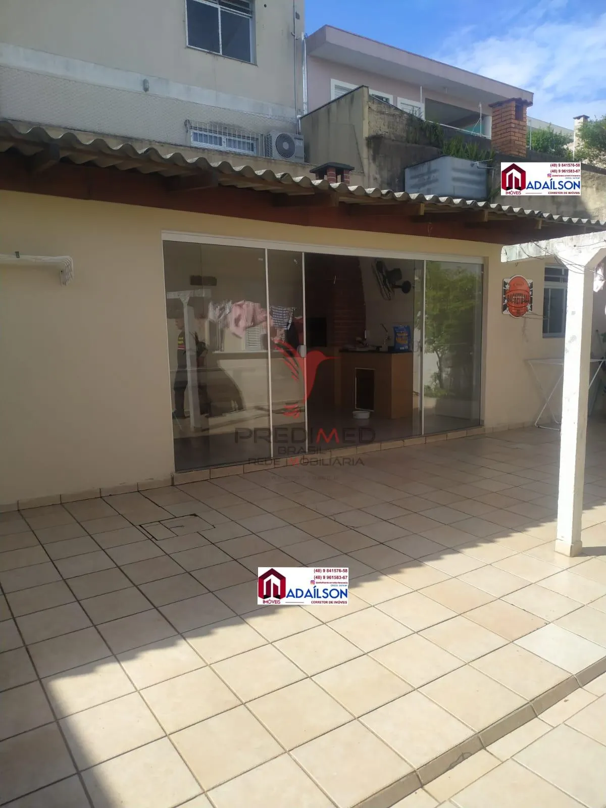 Imagem CASA A VENDA EM SÃO JOSÉ SC, BARREIROS, 3 DORMITÓRIOS, 1 SUÍTE + EDÍCULA COM CHURRASQUEIRA