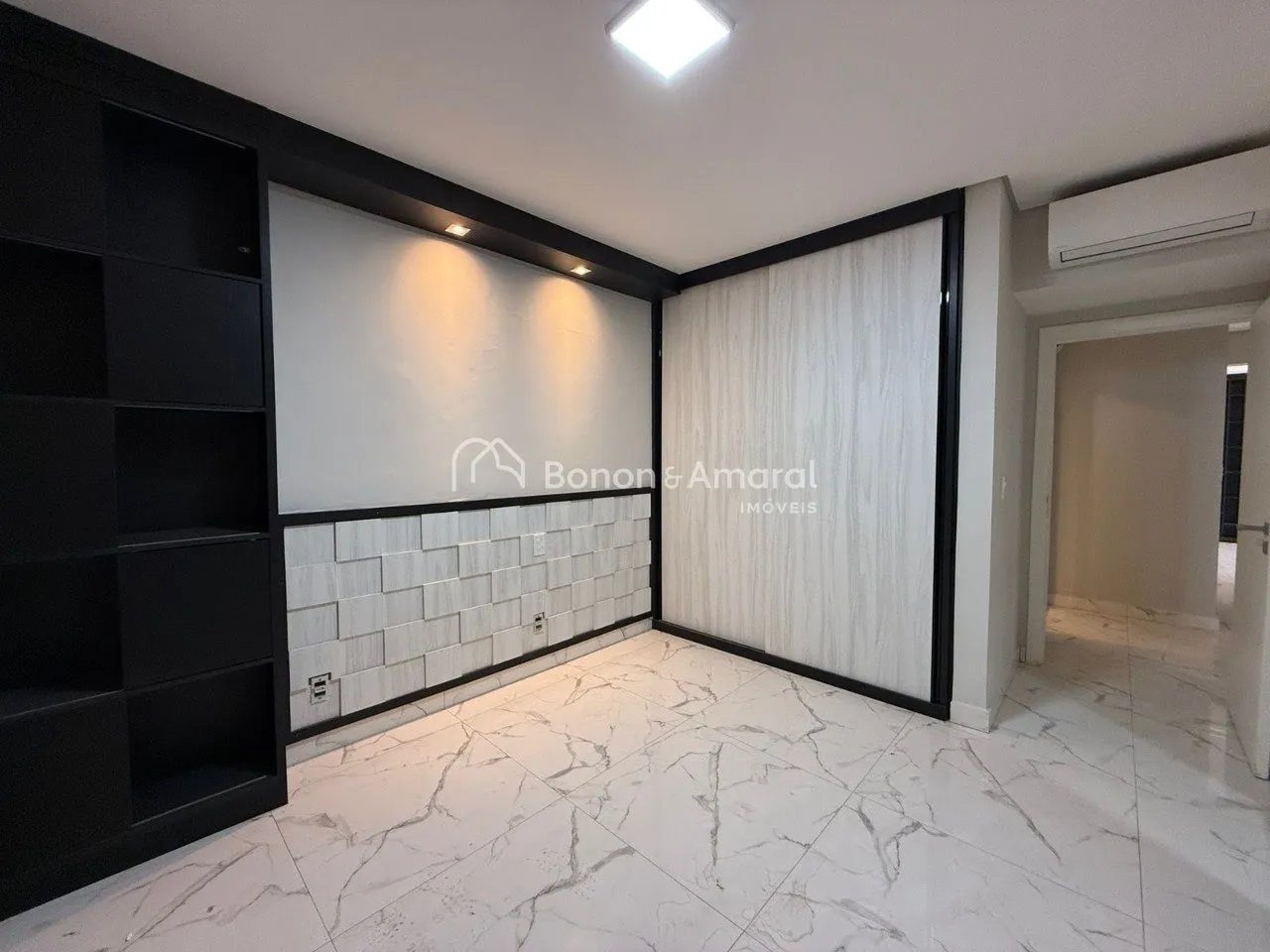 Imagem Cobertura à Venda Duplex Exclusiva com Rooftop e Piscina | Edifício Village no Bairro Morumbi - Paulínia SP