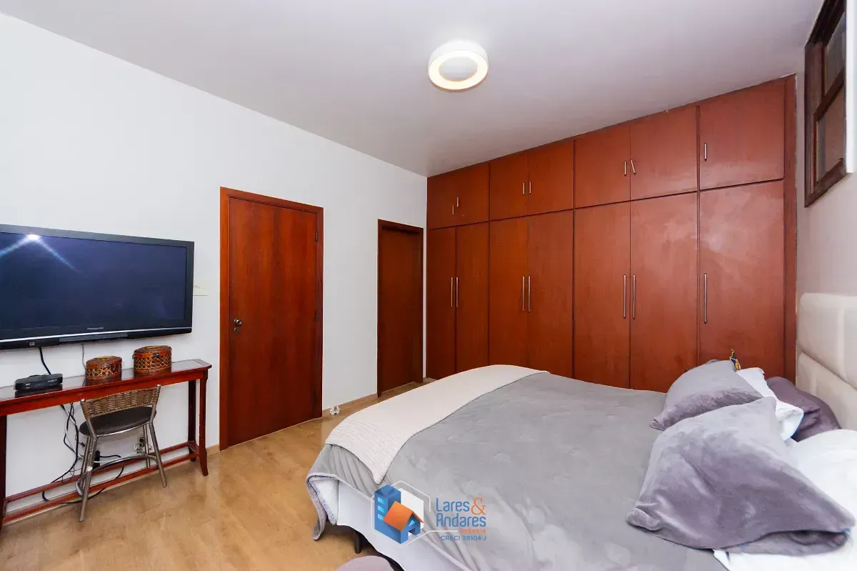 Imagem Casa para venda em Alto da Boa Vista com 4 quartos, sendo 2 suítes, 303m²