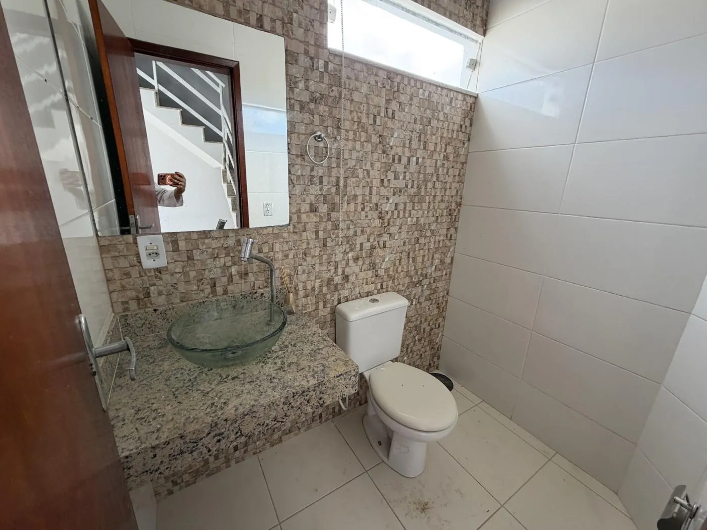 Imagem Casa para Venda em Rio das Ostras, Chácara Mariléa, 2 dormitórios, 2 suítes, 3 banheiros, 1 vaga
