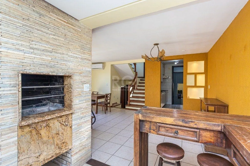 Imagem Casa Condominio para Venda - 193.19m², 3 dormitórios, sendo 1 suites, 2 vagas - Cristal