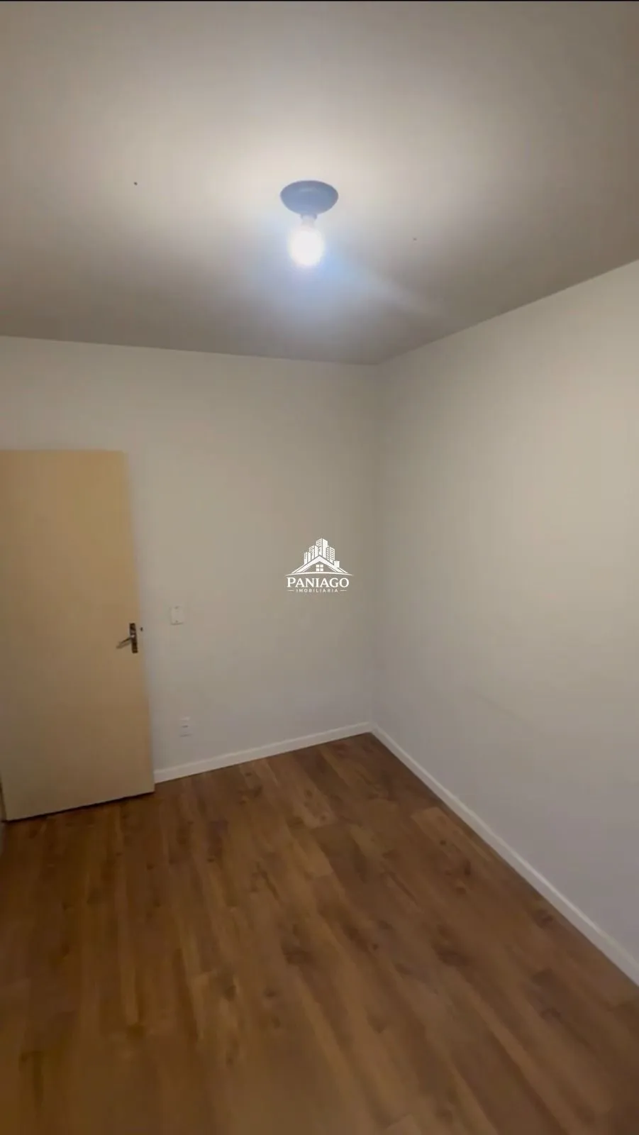 Imagem Apartamento Reformado para Locação com 2 Quartos, Suíte, Escritório